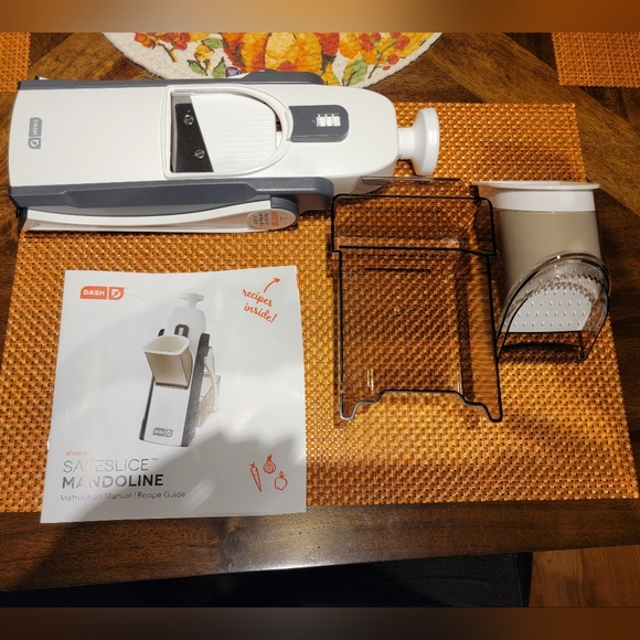 DASH Safe Slice® Mandoline Slicer - EUC - Picture 6 of 8
